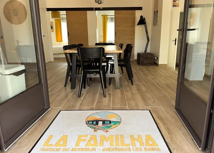 La Familha - Jacuzzi -